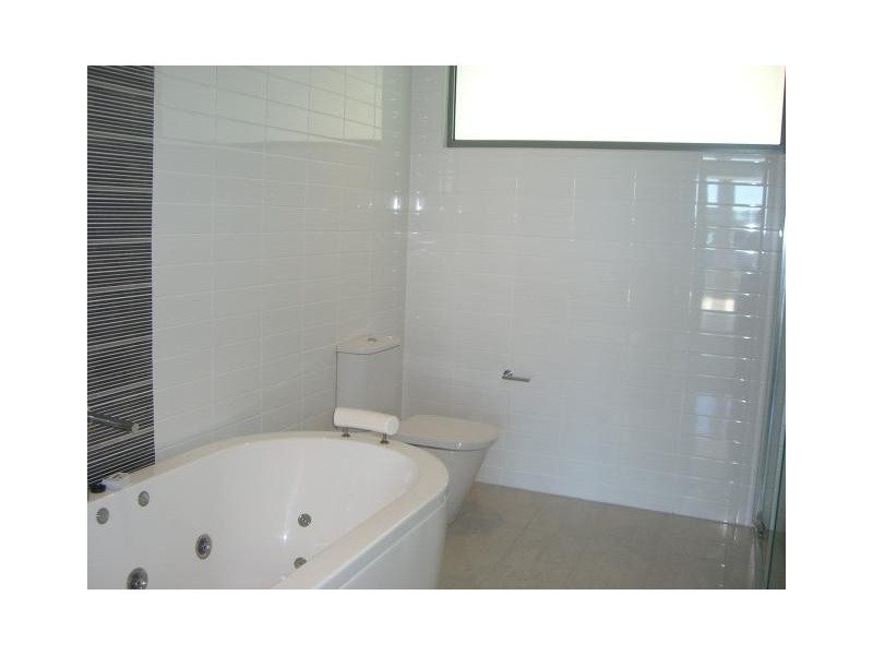 207 / 22 Ben Lexcen Place, Robina QLD 4226