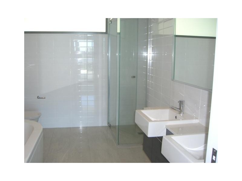 207 / 22 Ben Lexcen Place, Robina QLD 4226