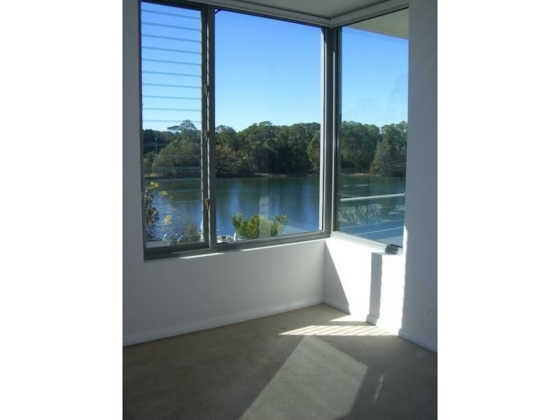 207 / 22 Ben Lexcen Place, Robina QLD 4226