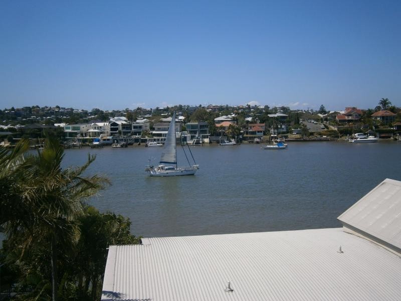 135 Macquarie Street, Teneriffe QLD 4005