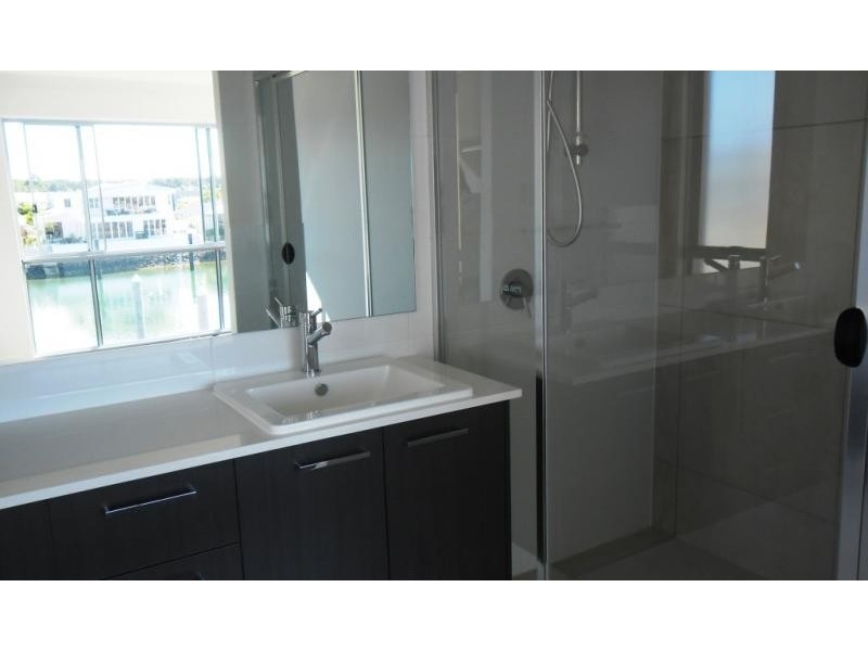 73 Cova Boulevard, Hope Island QLD 4212