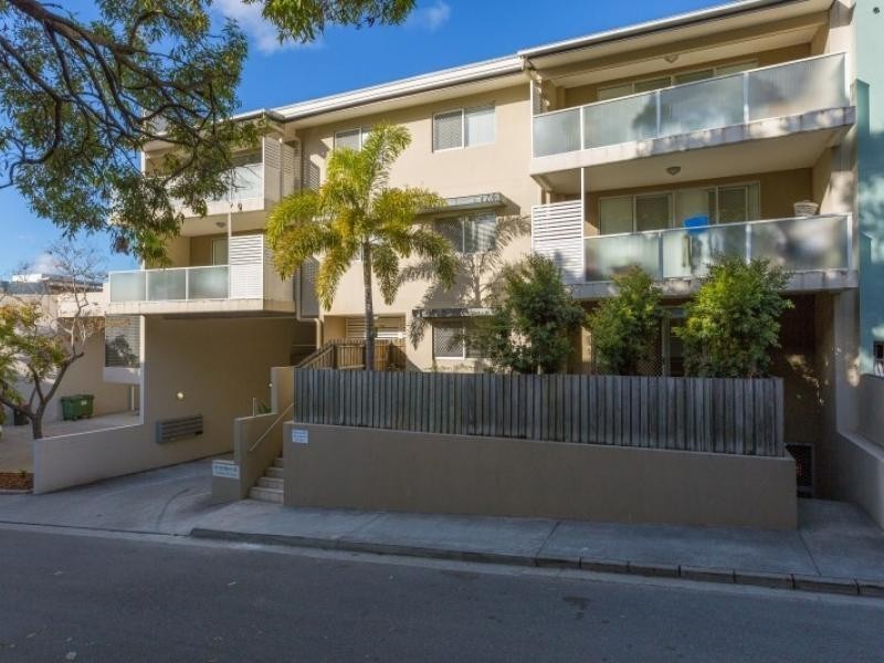 16 Wren, Bowen Hills QLD 4006