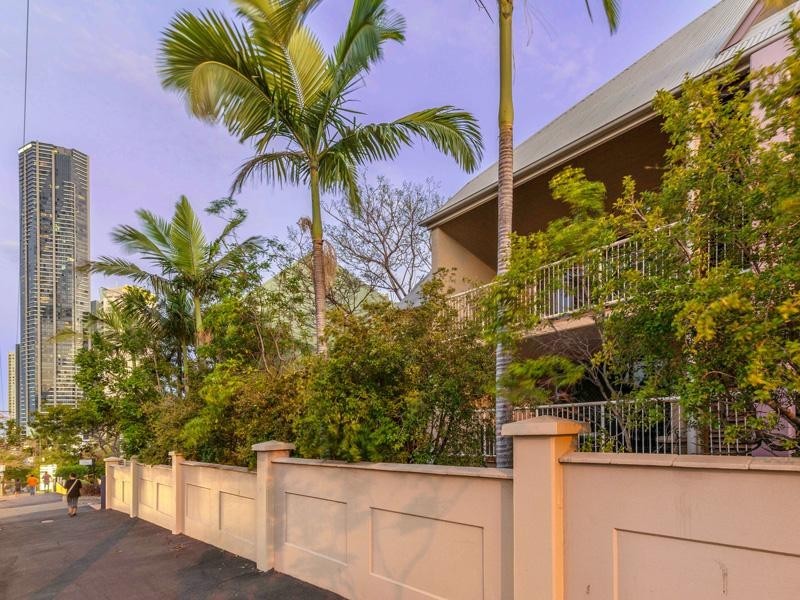 30 / 101 Bowen St, Spring Hill QLD 4000