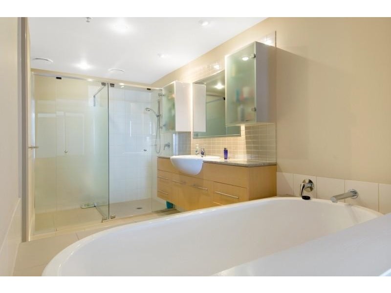 105 Scarborough Street, Southport QLD 4215