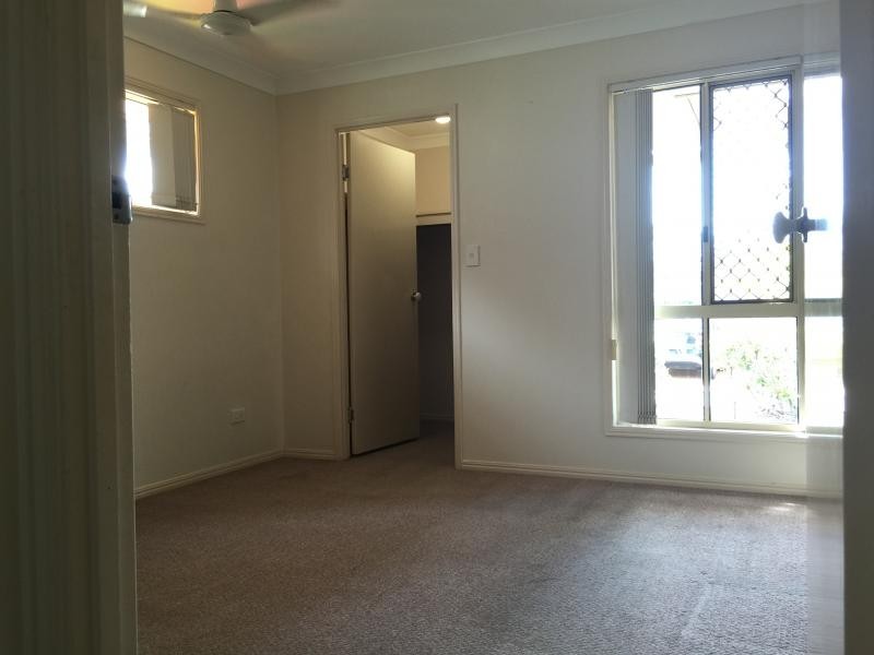 359 Warrigal Rd, Eight Mile Plains QLD 4113