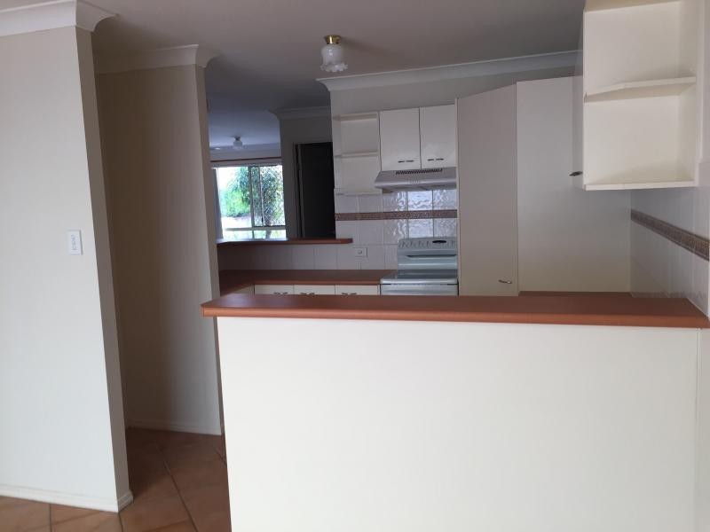 359 Warrigal Rd, Eight Mile Plains QLD 4113