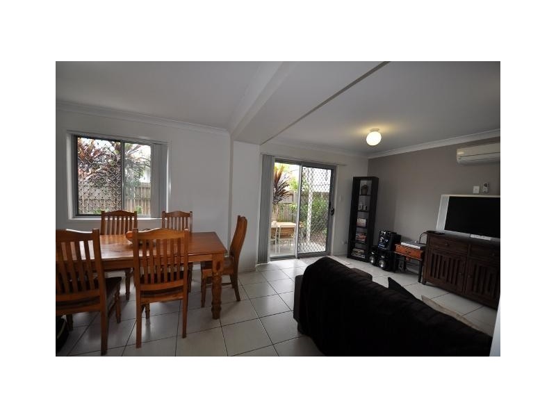 130 Jutland St, Oxley QLD 4075