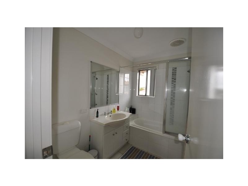 130 Jutland St, Oxley QLD 4075