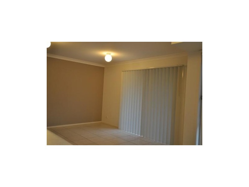 130 Jutland St, Oxley QLD 4075