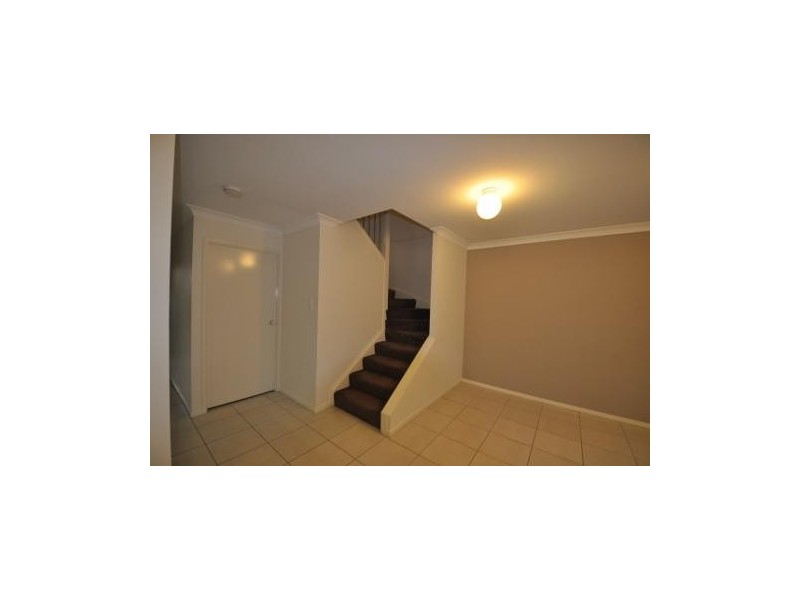 130 Jutland St, Oxley QLD 4075
