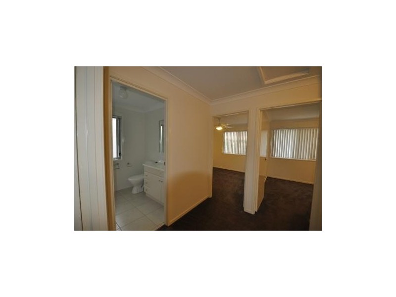 130 Jutland St, Oxley QLD 4075