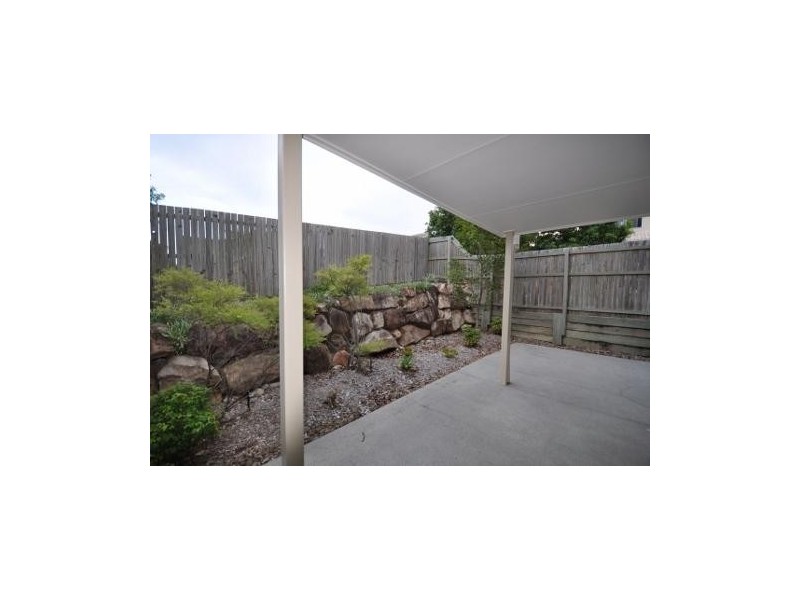 130 Jutland St, Oxley QLD 4075