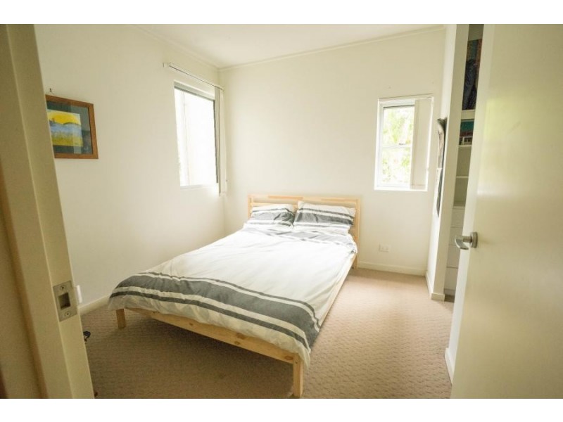 71 BEESTON, Teneriffe QLD 4005