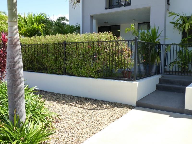 1 / 6-24 Henry Street, West End QLD 4810