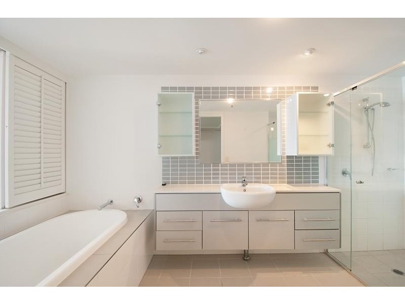 105 Scarborough Street, Southport QLD 4215