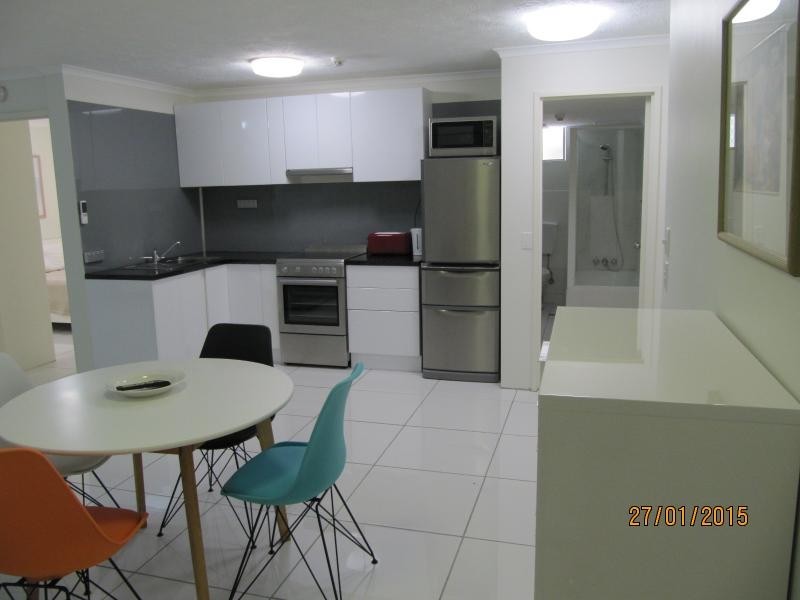 38 Enderley Ave, Surfers Paradise QLD 4217