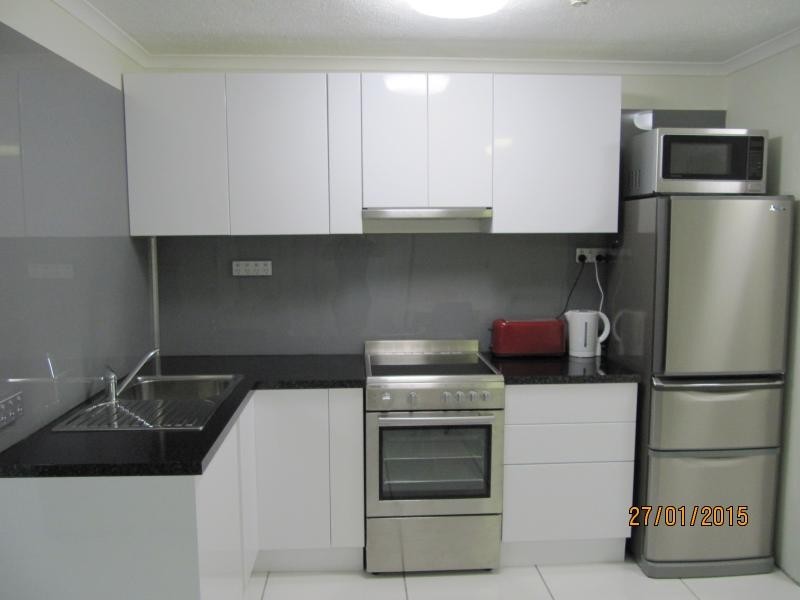 38 Enderley Ave, Surfers Paradise QLD 4217