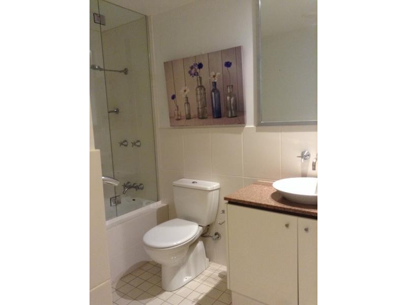 169/251 Varsity Pde, Varsity Lakes QLD 4227