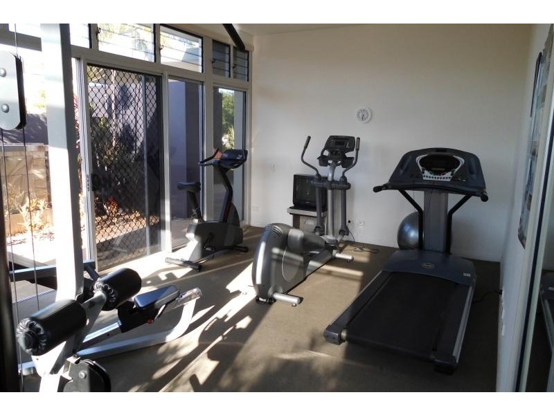22 / 230 Pulgul St, Urangan QLD 4655