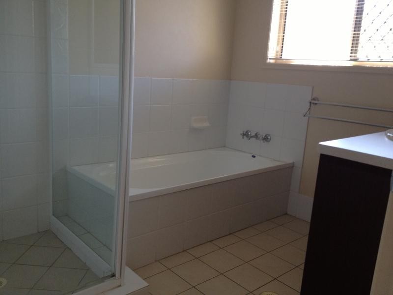 24 Johnston Street, Carina QLD 4152