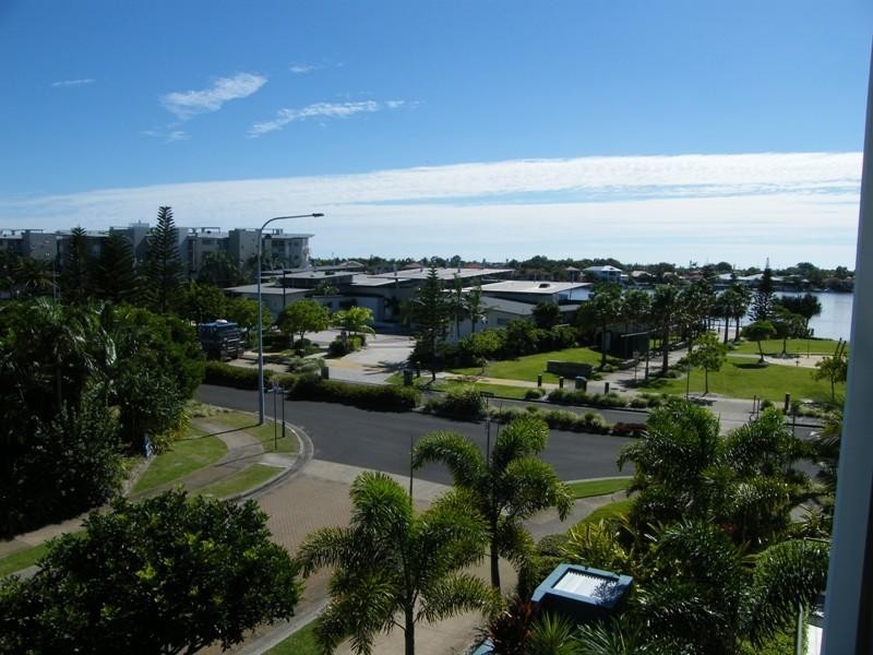 47 / 4 Grand Parade, Parrearra QLD 4575