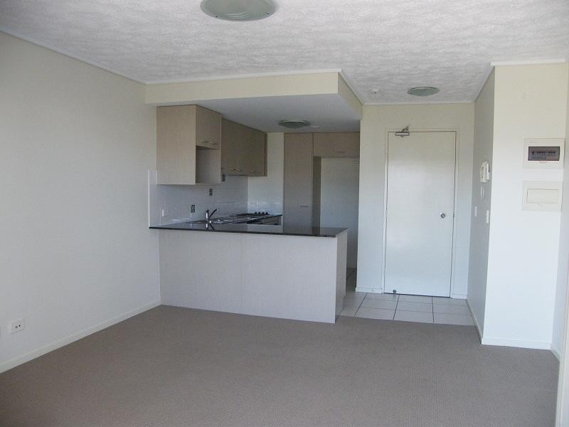 47 / 4 Grand Parade, Parrearra QLD 4575