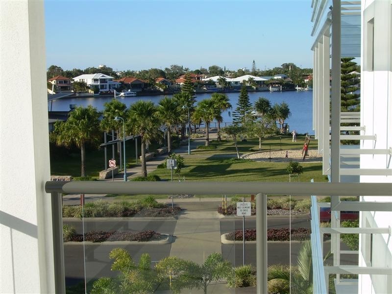 47 / 4 Grand Parade, Parrearra QLD 4575