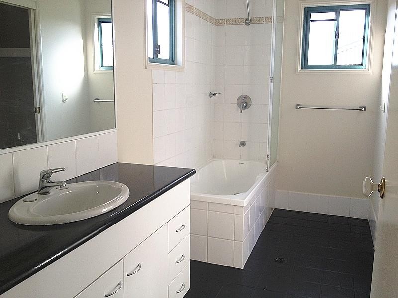 13/11 Oakmont Avenue, Oxley QLD 4075