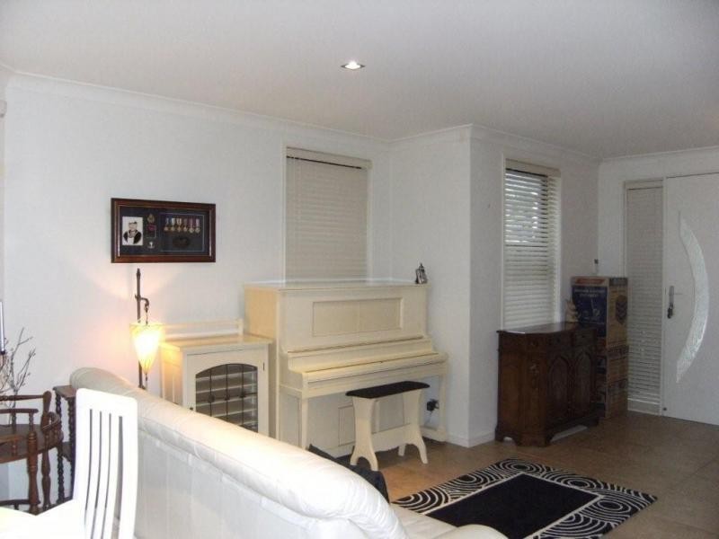 3206 Central Place, Carrara QLD 4211