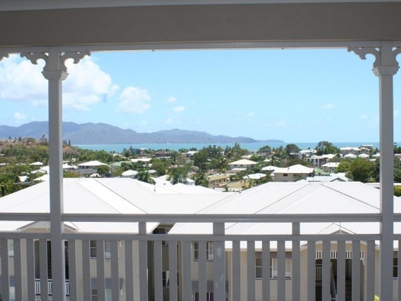 83 / 42 Warburton Street, North Ward QLD 4810