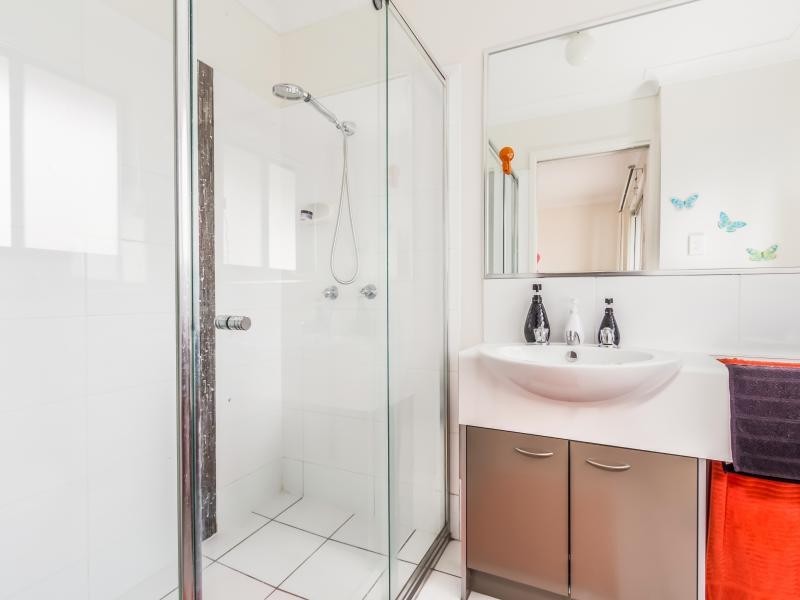 8 Ruocco St, Bracken Ridge QLD 4017