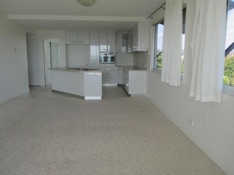 unit 401 / 241 Esplanade, Pialba QLD 4655