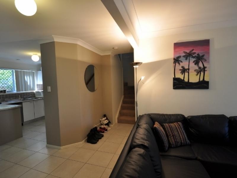 130 Jutland Street, Oxley QLD 4075