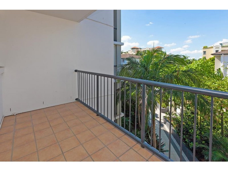 52 NEWSTEAD TERRACE, Newstead QLD 4006
