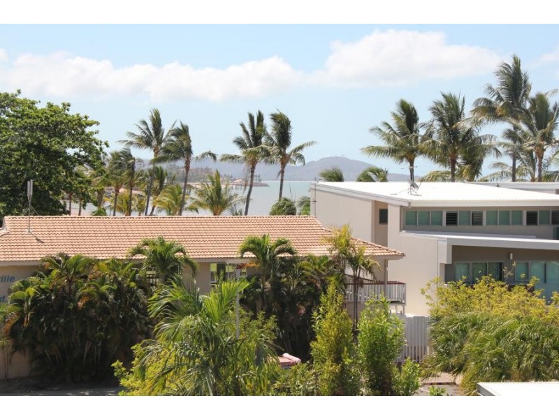 1306/6 Mariners Drive, Townsville City QLD 4810