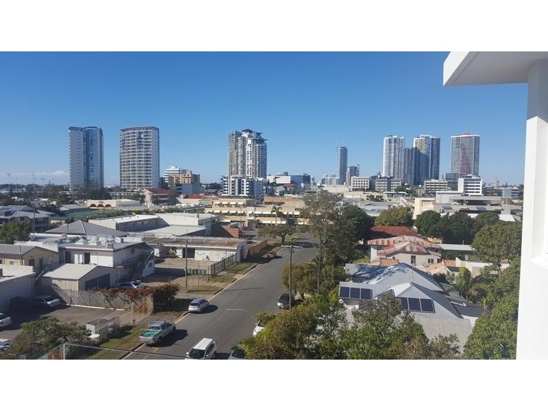 604/26 Gray Street, Southport QLD 4215