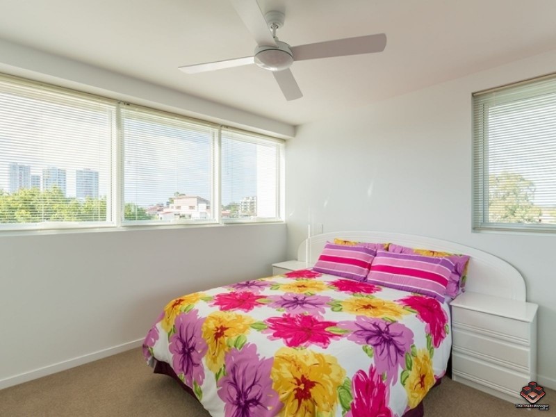 605/26-28 Gray Street, Southport QLD 4215