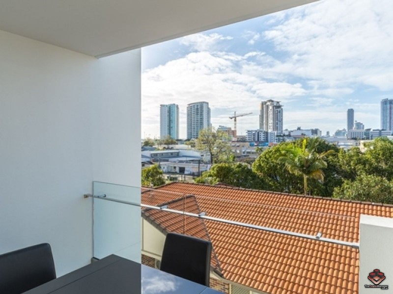 605/26-28 Gray Street, Southport QLD 4215
