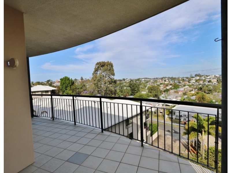 70 Norman Crescent, Norman Park QLD 4170