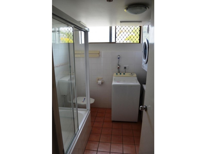 38 Enderley Ave, Surfers Paradise QLD 4217