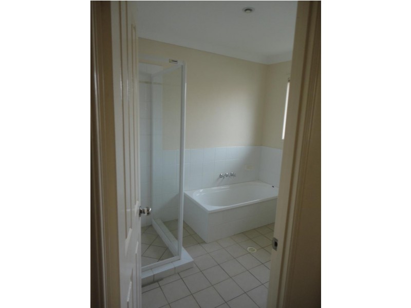 53 Johnston Street, Carina QLD 4152