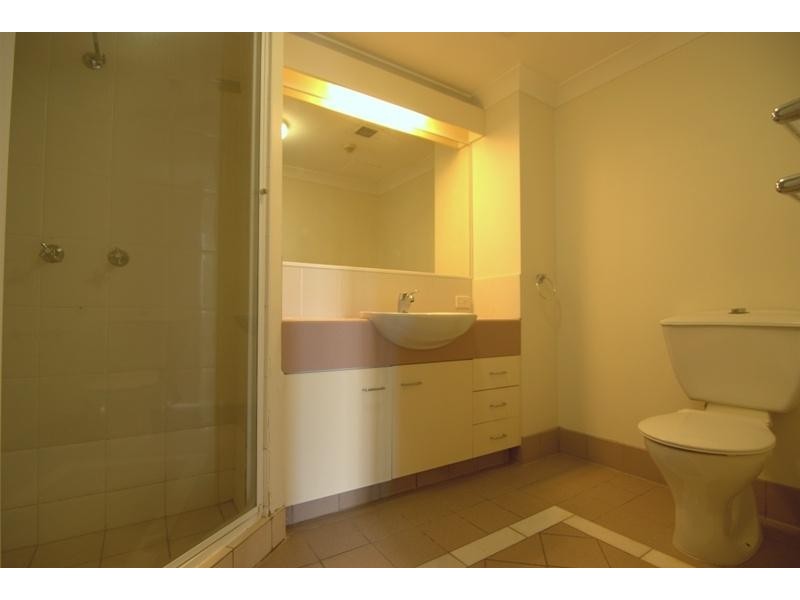 35 Ferry Street, Kangaroo Point QLD 4169