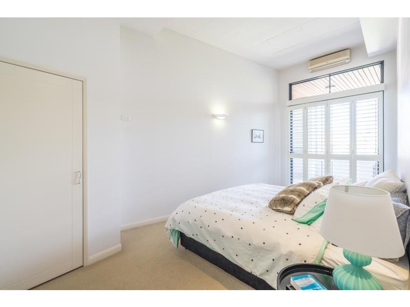 207 / 24 MACQUARIE STREET, Teneriffe QLD 4005