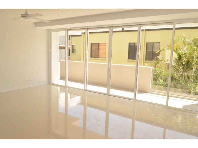 201/26-28 Gray Street, Southport QLD 4215