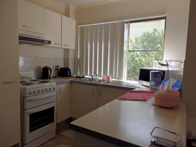 2/144 MARINE PARADE, Southport QLD 4215