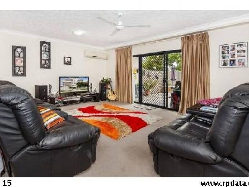 3/12 Bradford street, Labrador QLD 4215