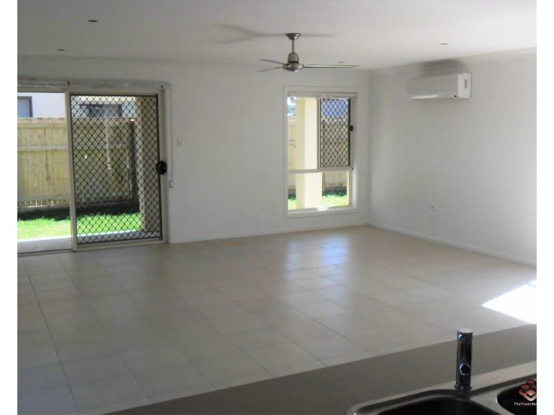 13 North Quay Circuit, Hope Island QLD 4212