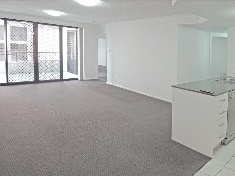 2M/35 Hamilton Road, Moorooka QLD 4105
