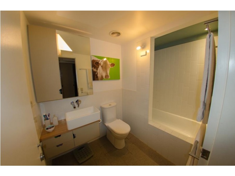 204 / 8 Skyring Terrace, Teneriffe QLD 4005