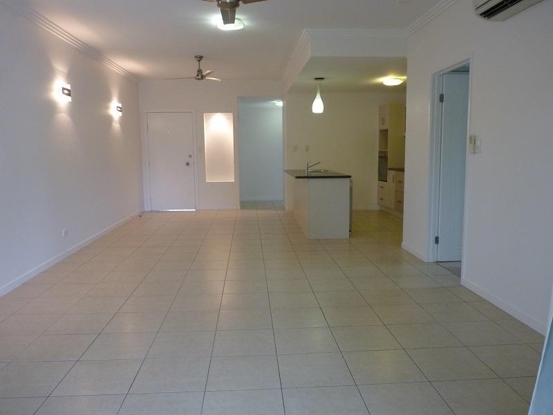 1 / 6-24 Henry Street, West End QLD 4810